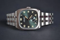 Poljot International Bolshoi Vintage -Modeuhren poljot international bolshoi vintage 64